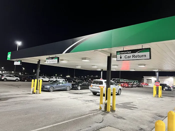 Enterprise Rent-A-Car - Detroit Metro Airport (DTW) Picture 3
