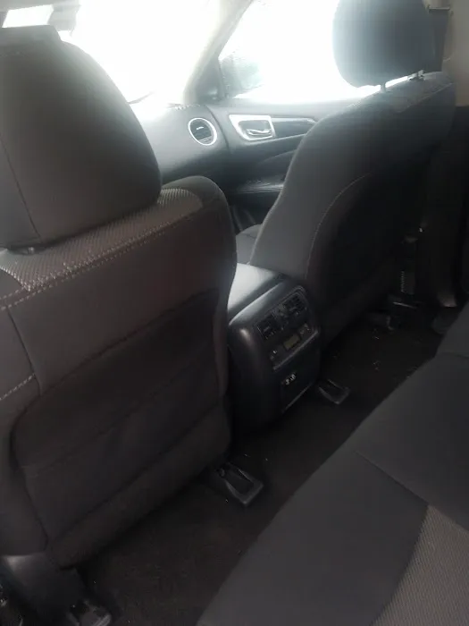 Avis Car Rental Picture 7