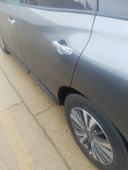 Avis Car Rental Picture 9