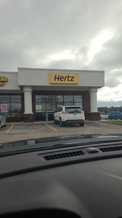 Hertz Car Rental Picture 2