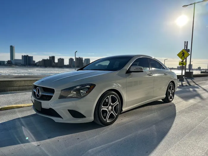 Lux luxury car rentals Picture 2