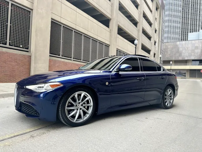 Lux luxury car rentals Picture 3