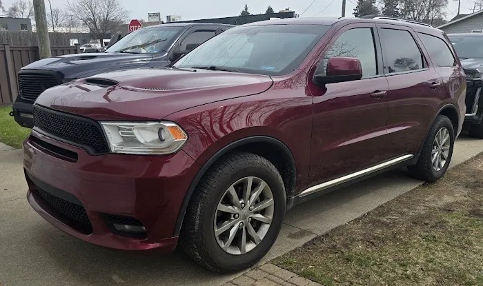 ExoLuxe Affordable Car Rental Picture 1