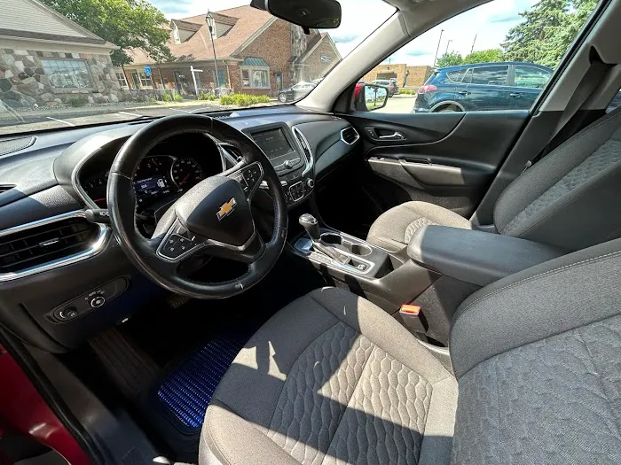 Five Guy Car Rentals Picture 6