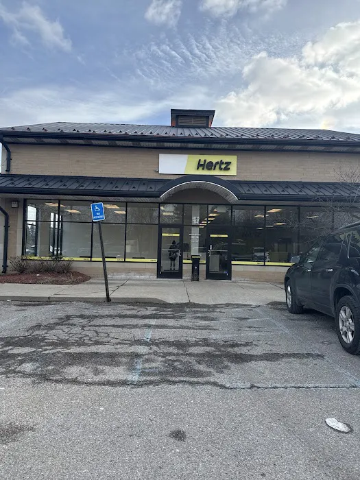 Hertz Car Rental - Canton - Michigan Avenue Picture 9