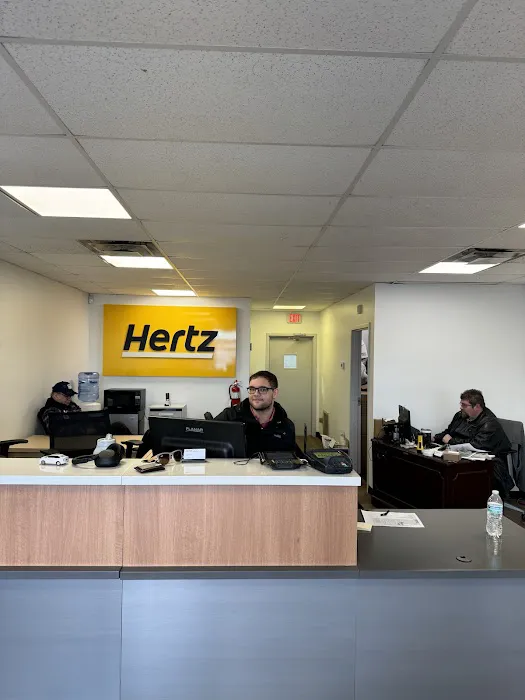 Hertz Car Rental - Rochester Hills - S Rochester Road Picture 8