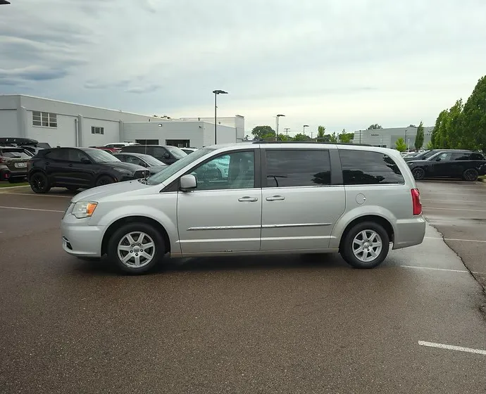 No Frills Car Rental Picture 1