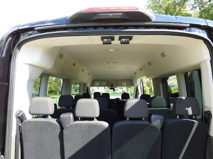 Passenger Auto Rentals Picture 3