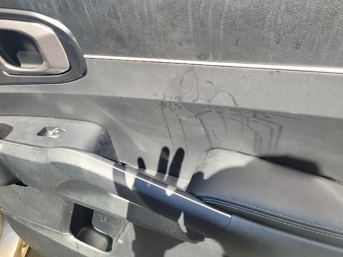 Avis Car Rental Picture 6
