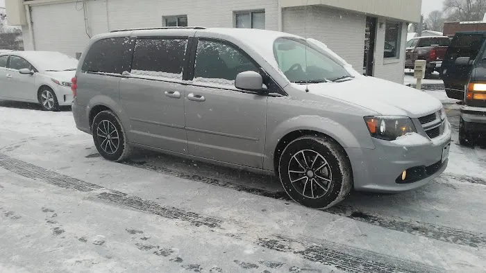 Enterprise Rent-A-Car Picture 3