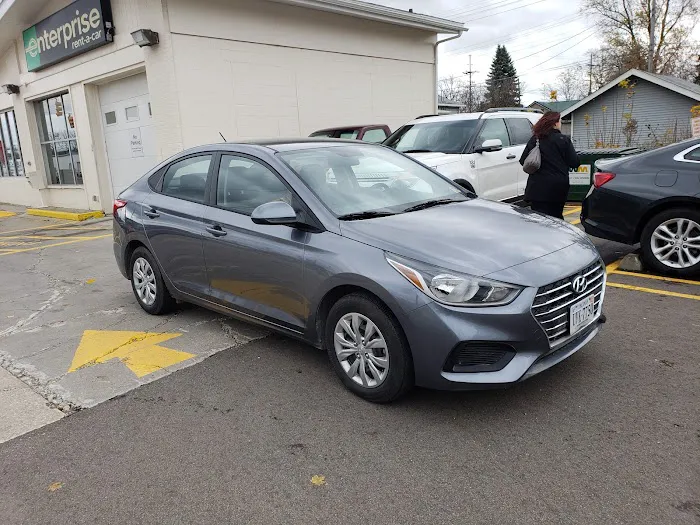 Enterprise Rent-A-Car Picture 4