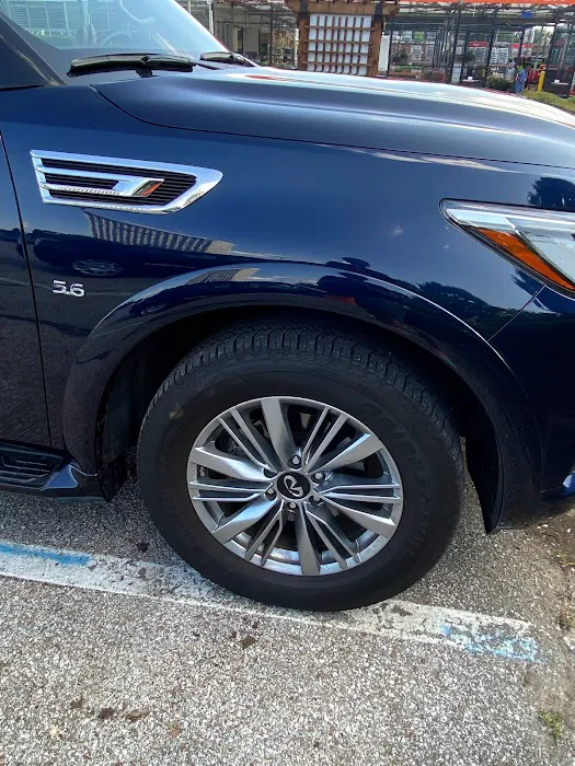 Freds Executive Car Rental, LLC Picture 6