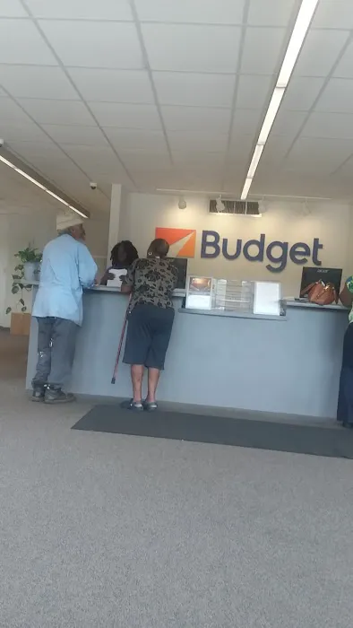 Budget Car and Truck Rental Picture 7