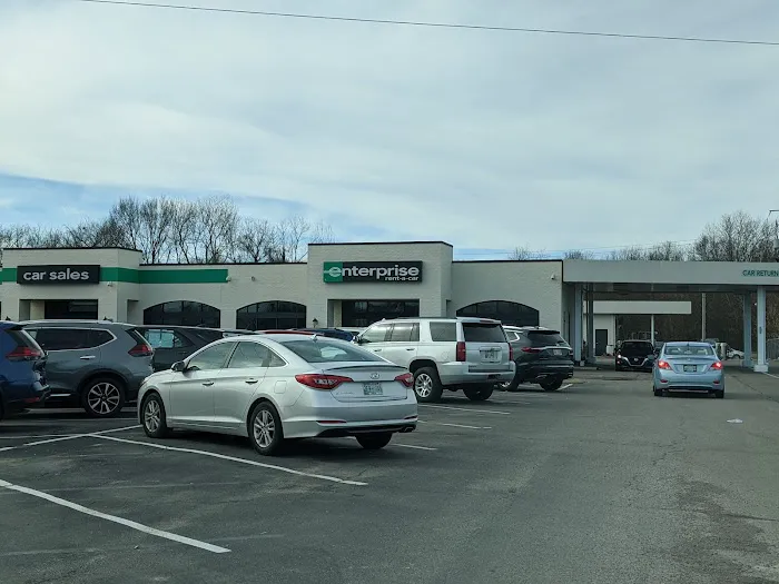 Enterprise Rent-A-Car Picture 3