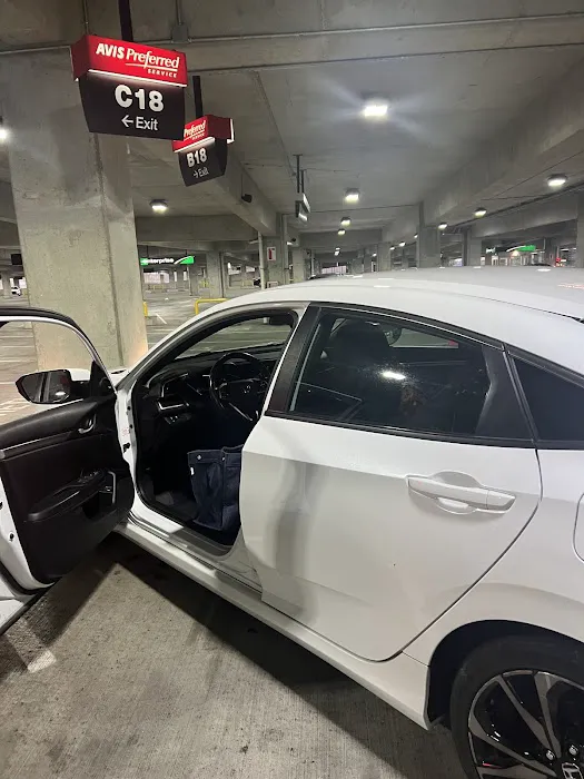 Avis Car Rental Picture 4