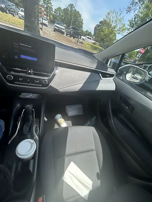 Avis Car Rental Picture 8