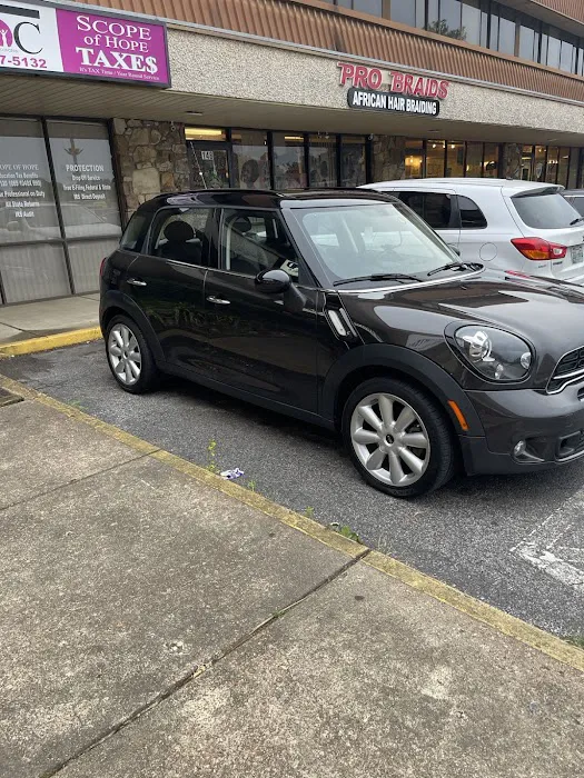Priceless Partners Luxury Car Rental Picture 10
