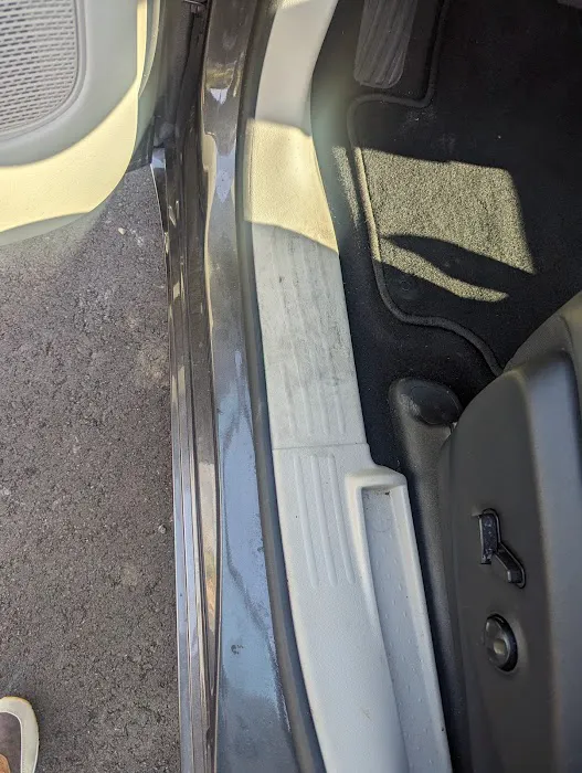 Avis Car Rental Picture 1