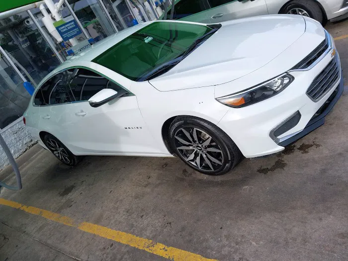 A Plus Rent A Car Picture 6