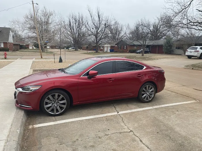 Avis Car Rental Picture 1