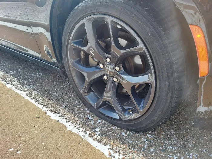 Avis Car Rental Picture 6