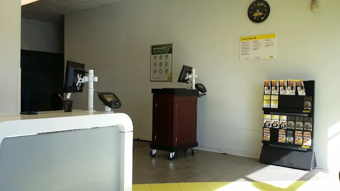 Hertz Car Rental - Oklahoma City - Northwest Expressway Picture 9