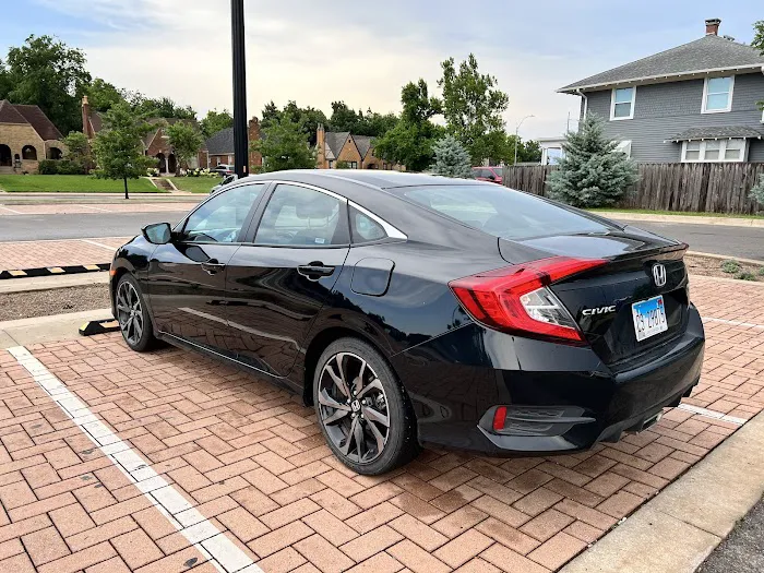 Budget Car Rental Picture 10