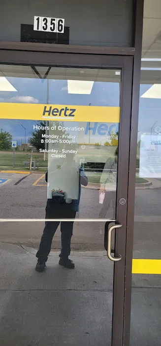 Hertz Car Rental - Norman - North Interstate Drive Picture 10