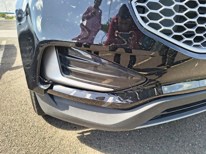 Avis Car Rental Picture 5