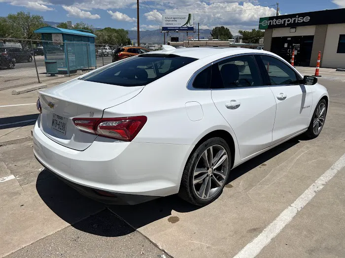 Enterprise Rent-A-Car Picture 6