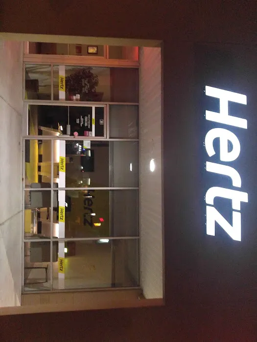 Hertz Car Rental - Albuquerque - San Mateo Northeast Picture 9