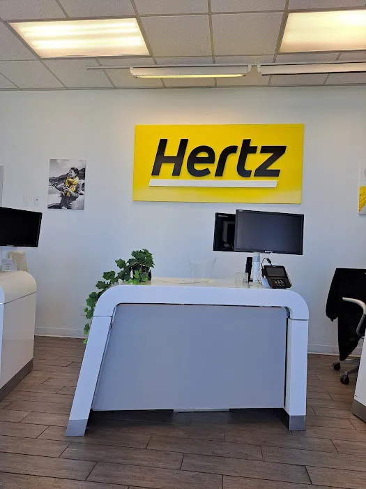 Hertz Car Rental - Las Vegas - East Sahara Avenue Picture 1