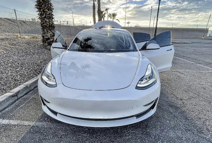 VP Exotic Car Rentals Picture 6