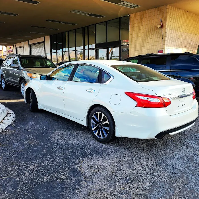 Fairway Auto Cash Car Rental Picture 9