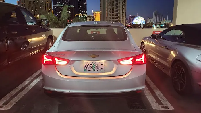 Avis Car Rental Picture 2