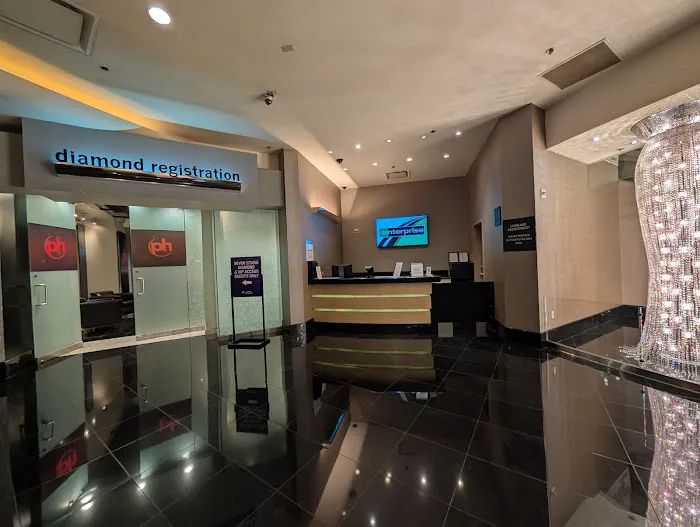 Enterprise Rent-A-Car Picture 7