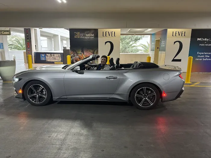 Avis Car Rental Picture 6