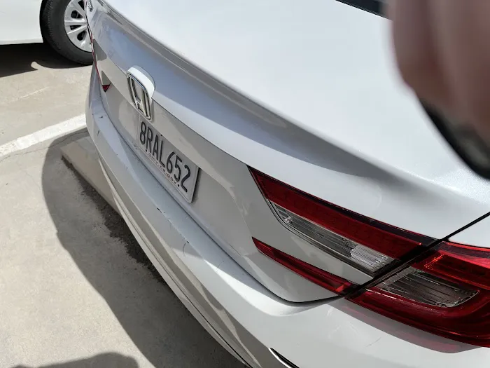 Avis Car Rental Picture 7