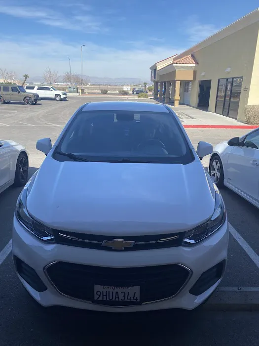 Hamanti Cash Car Rental Picture 4
