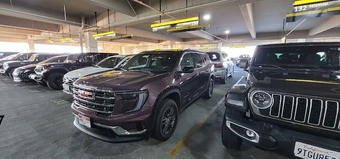 Harry Reid Rental Car Center Picture 2