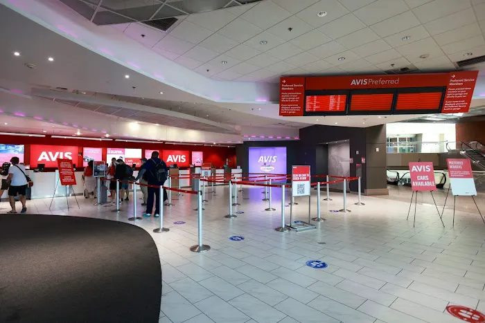 Avis Car Rental Picture 2