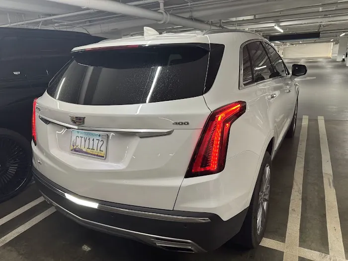 Avis Car Rental Picture 10