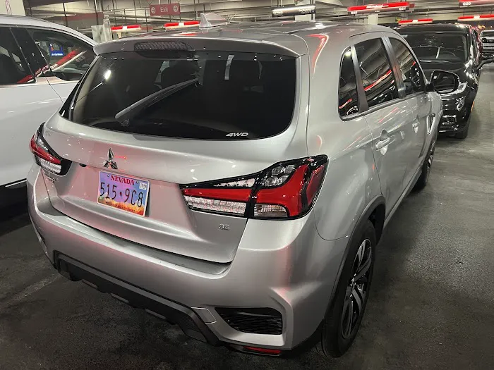 Avis Car Rental Picture 4
