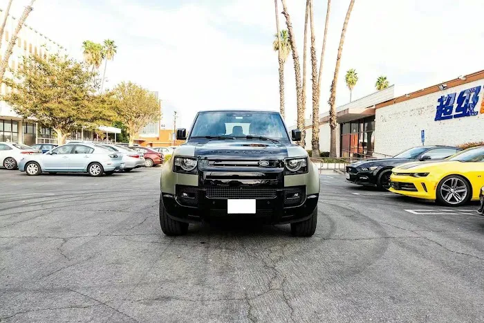 Fat Uncle Car Rental Picture 10