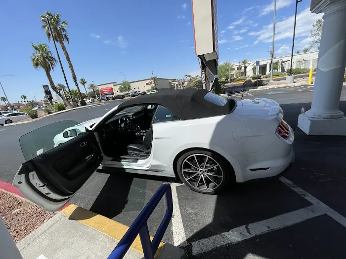 Budget Car Rental Picture 8