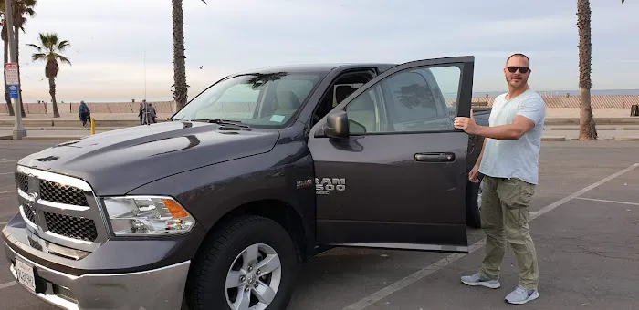 Hertz Car Rental - Las Vegas - Jw Marriott Picture 5