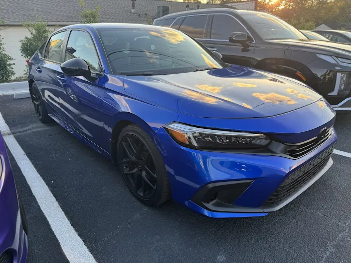 R3 Rental Picture 6