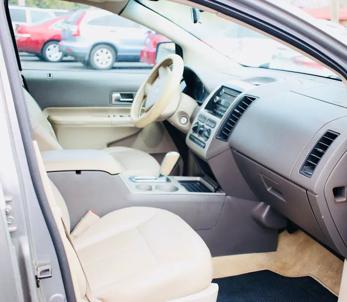 NC Cash Car Rental Picture 3