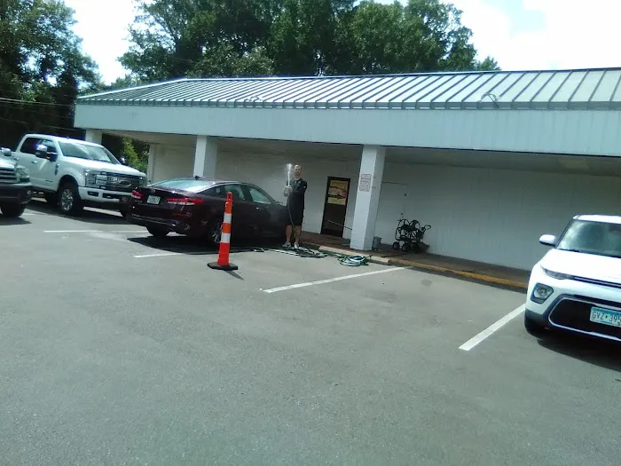 Avis Car Rental Picture 5
