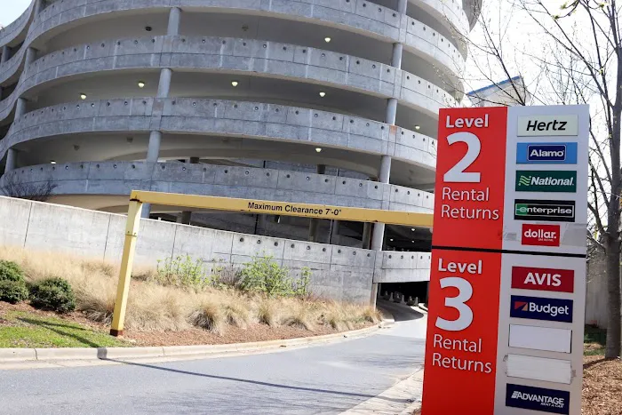Avis Car Rental Picture 1